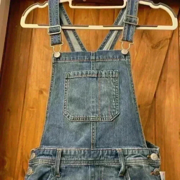 Cat and Jack Girls Distressed Short-all Medium Wash Size Large-NWT - Picture 3 of 7